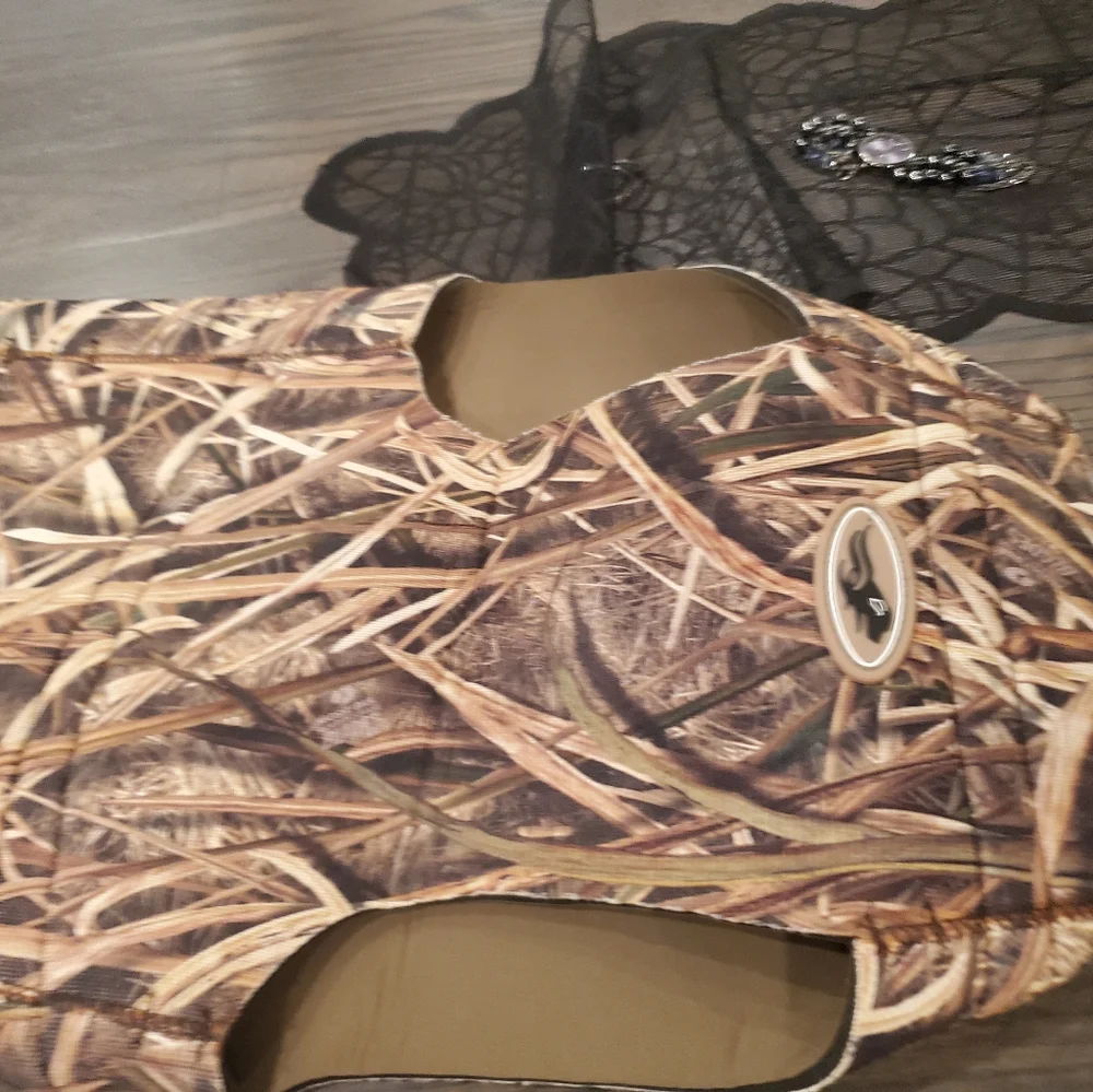 Dog Vest  Real tree max 7 camouflage  Neoprene xl new